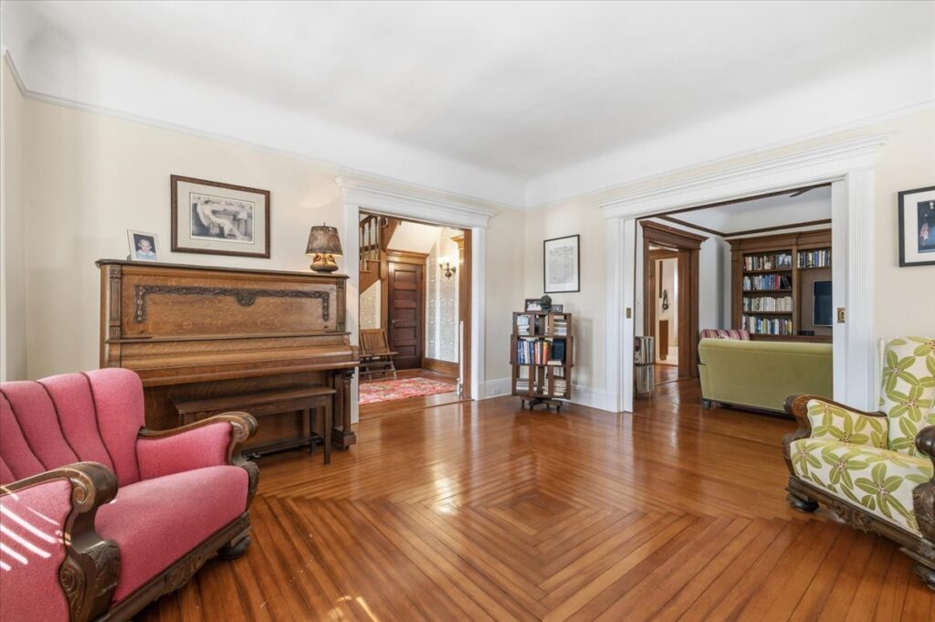 11-780_7417 11-780_7417